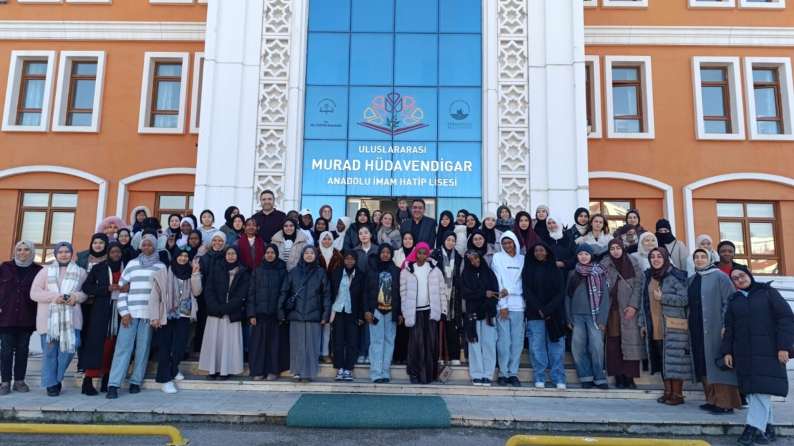 Uluslararası Şehit Mehmet Karaaslan Kız Anadolu İmam Hatip Lisesi Öğrencilerini Okulumuzda Ağırladık